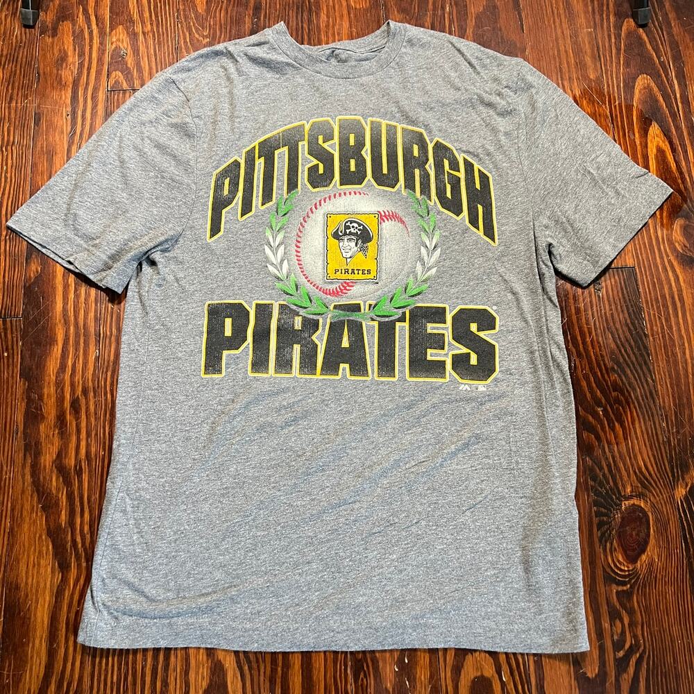 Majestic M Sportswear Graphic Tee Gray Regular